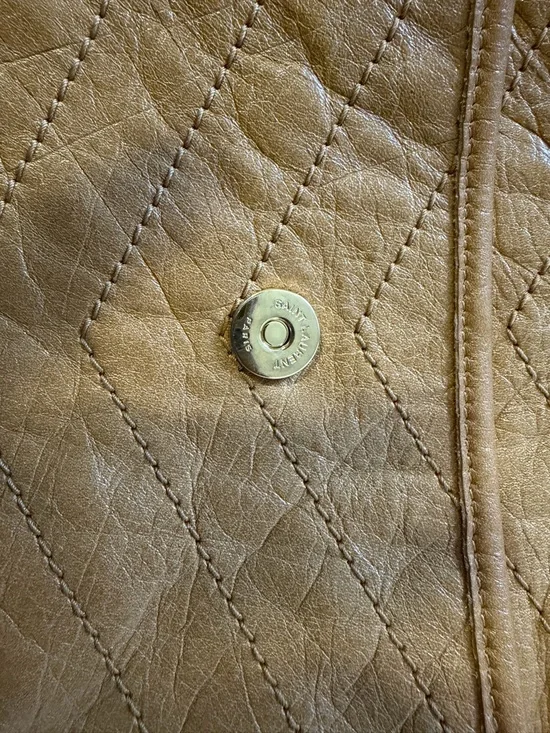 Saint Laurent Niki Bag in Sungold - Picture 4 of 6